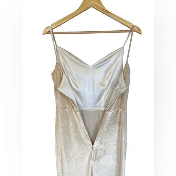 Lavetir Velvet Champagne Maxi/Gown. Size 8 - Picture 11 of 14